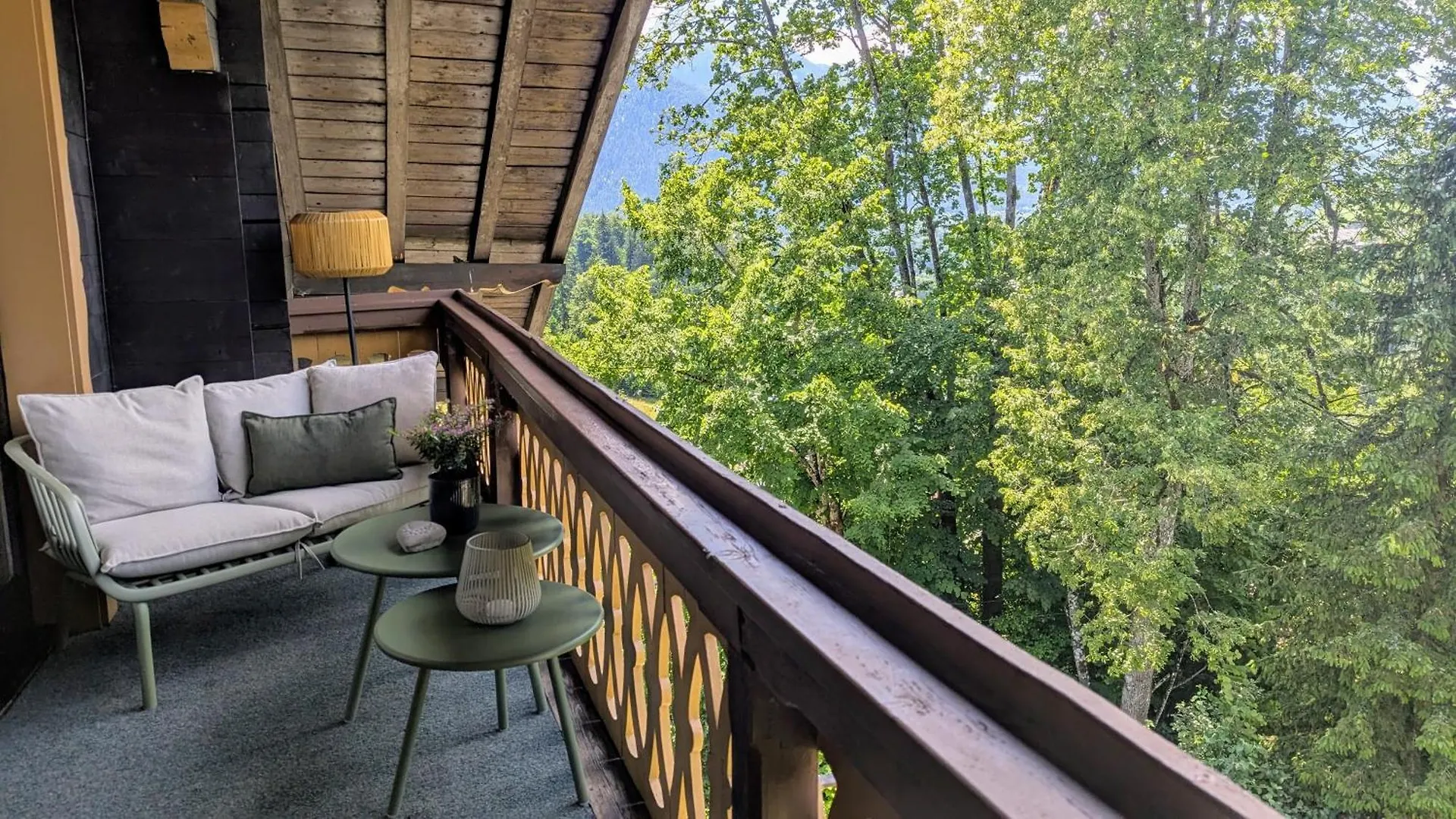 Die Watzmannsuite - Familienfreundliche Ferienwohnung In Historischer Villa Mit Kamin, Infrarotkabine, Balkon, Garten, Nur 10 Gehminuten Ins Zentrum Von Berchtesgaden Bischofswiesen Daire